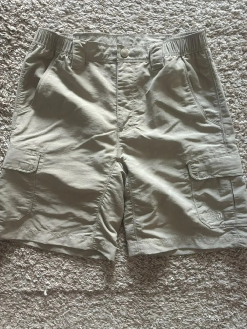 North Face Men's Nylon Khaki cargo shorts, small